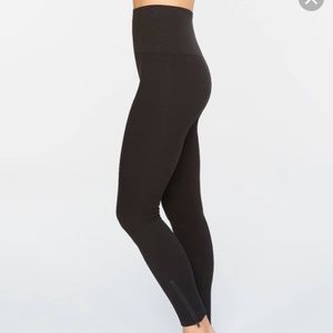 Spanx Seamless Side Zip Leggings, Black - NWT!